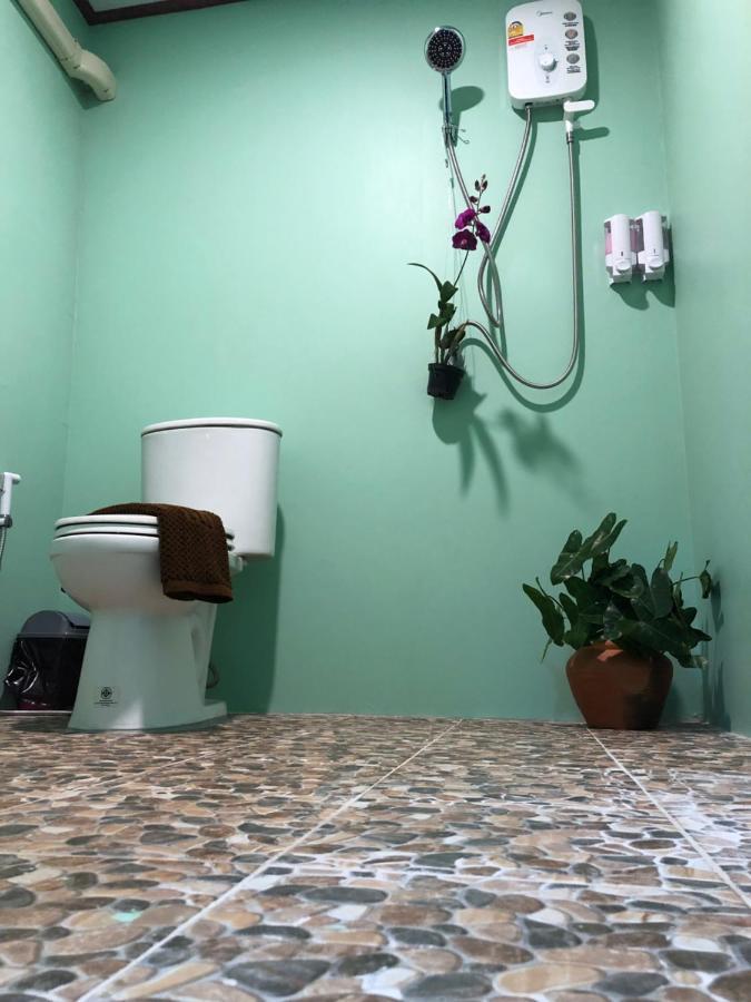 Navareeya House Seaview Ko Lanta エクステリア 写真