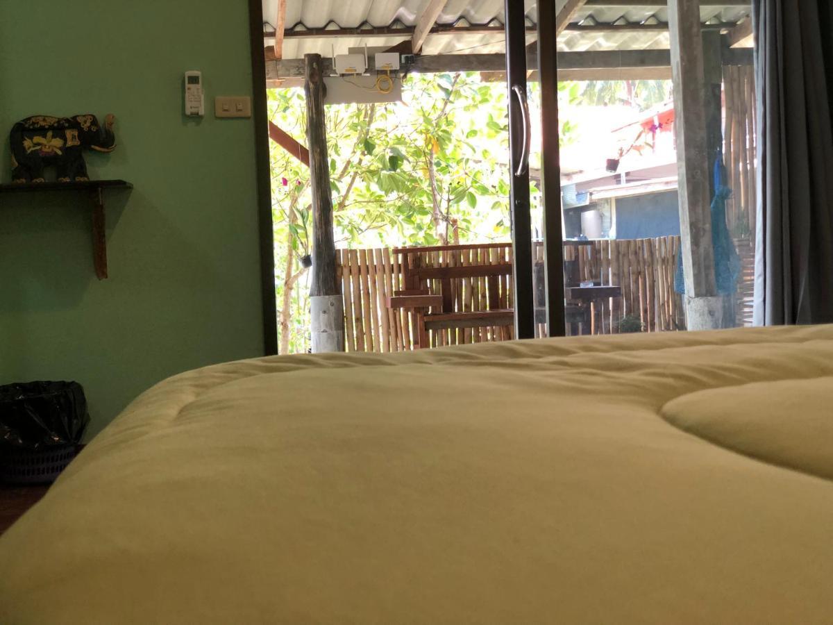 Navareeya House Seaview Ko Lanta エクステリア 写真