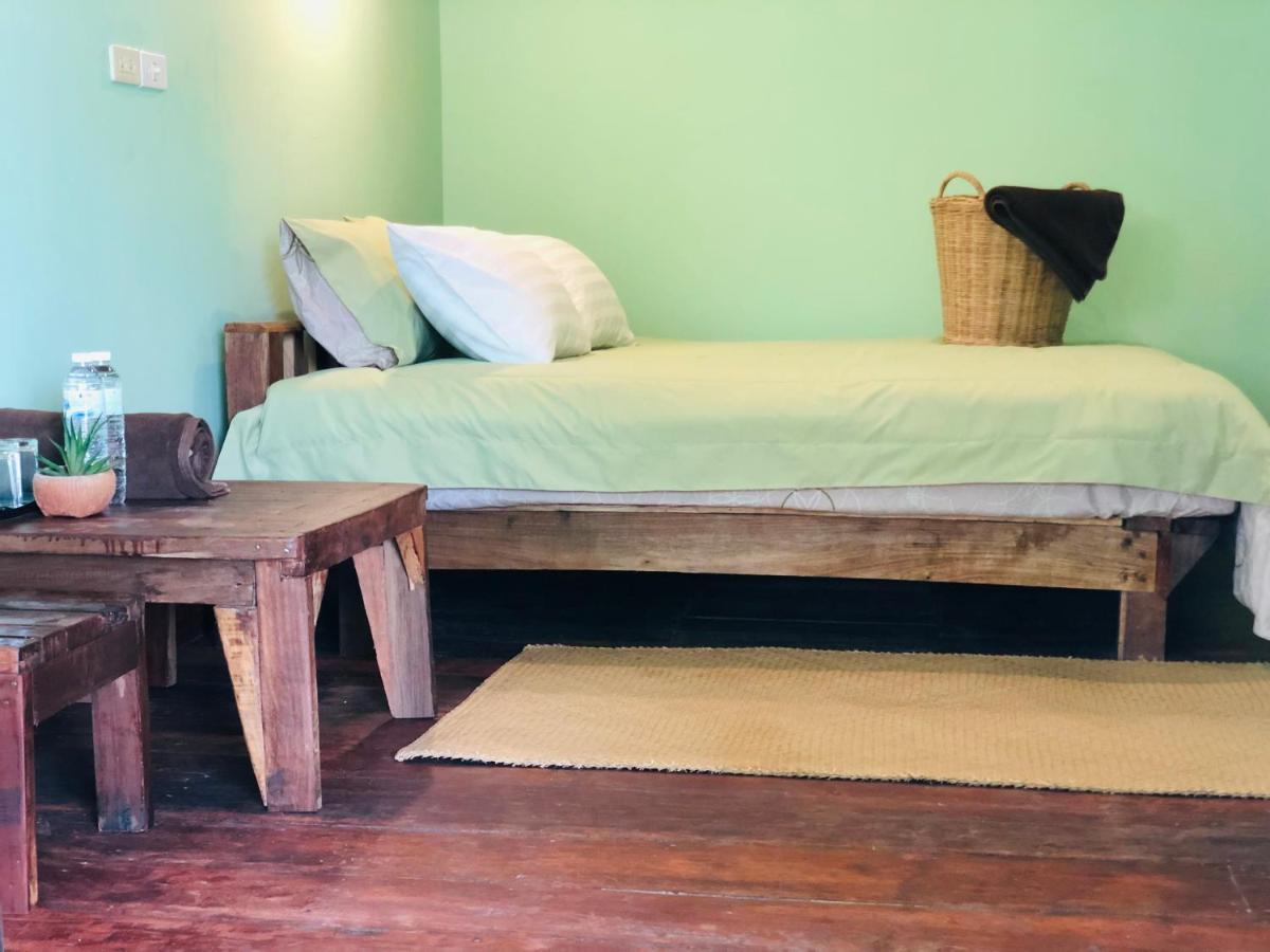 Navareeya House Seaview Ko Lanta エクステリア 写真